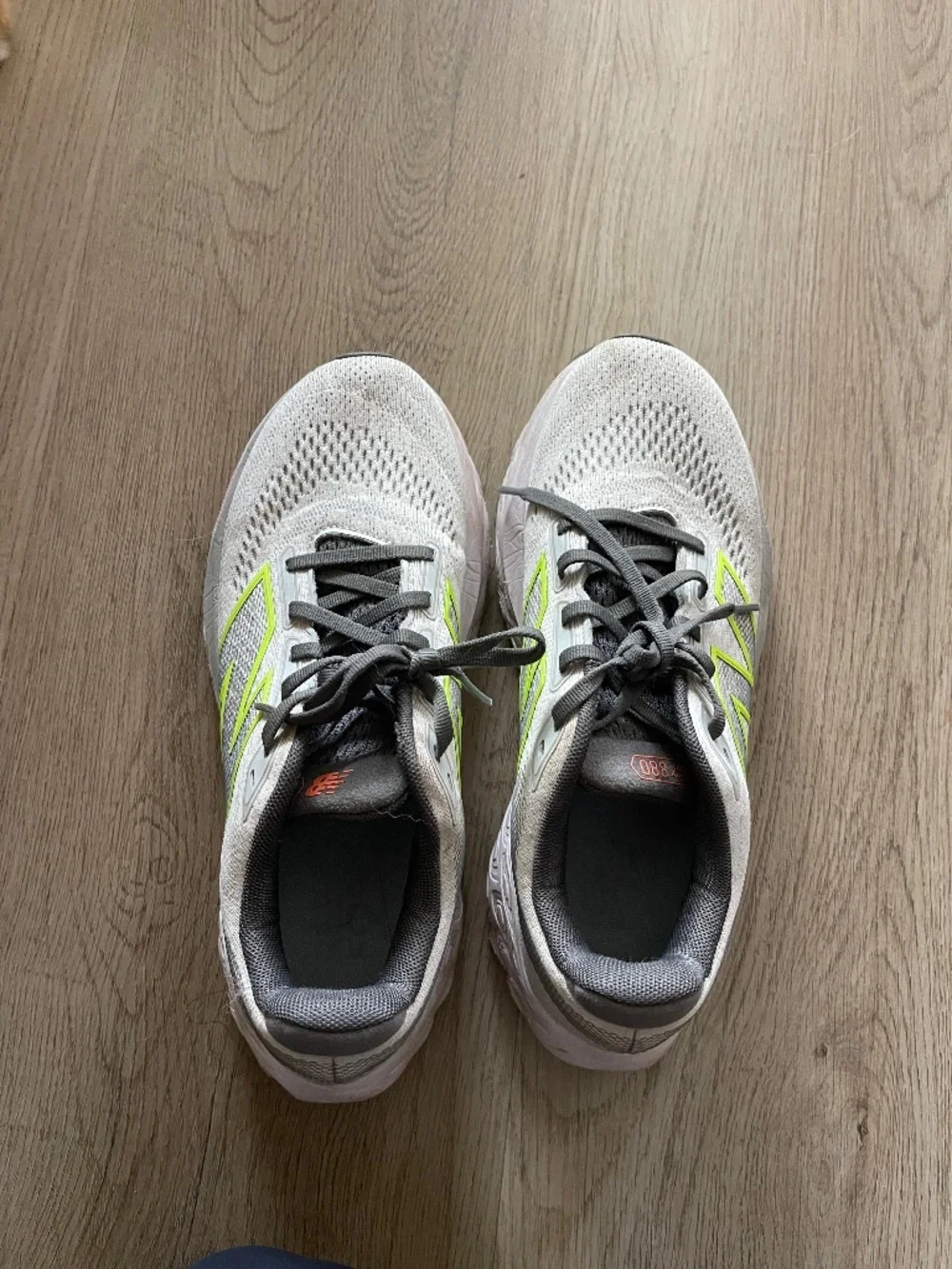 New Balance Womens fresh foam 880  - Size 9